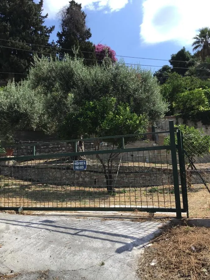 La Cava Apartment Taormina 0*,  Italien